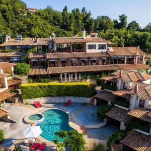 Akritas Ef Zin Villas & Suites