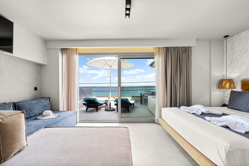 Emily's Luxury Suites 5★ - Image 7
