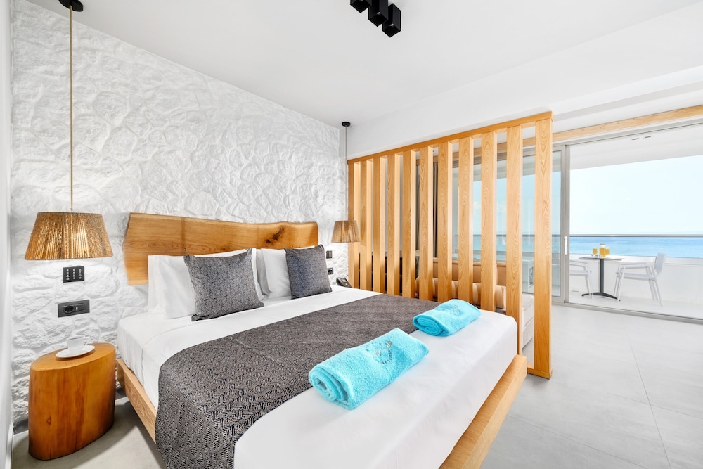 Emily's Luxury Suites 5★ - Image 9