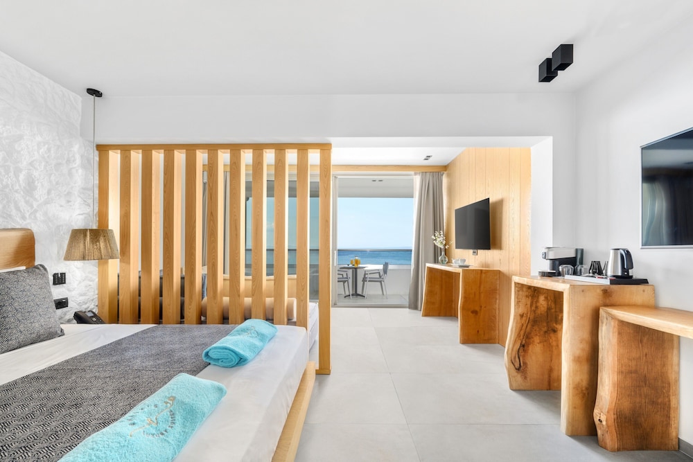 Emily's Luxury Suites 5★ - Image 10