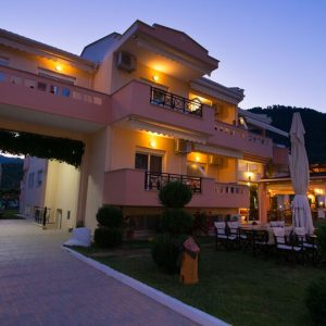 Nikolas Studios