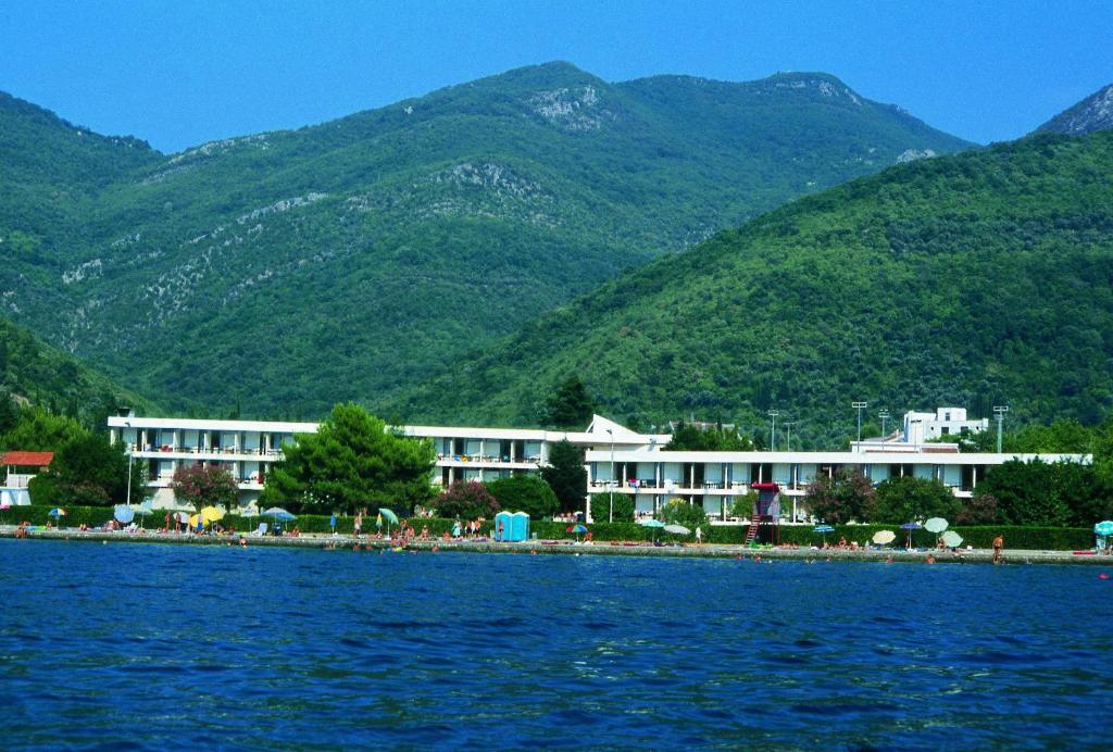 Тиват – Хотел Камелија 2* - Image 15